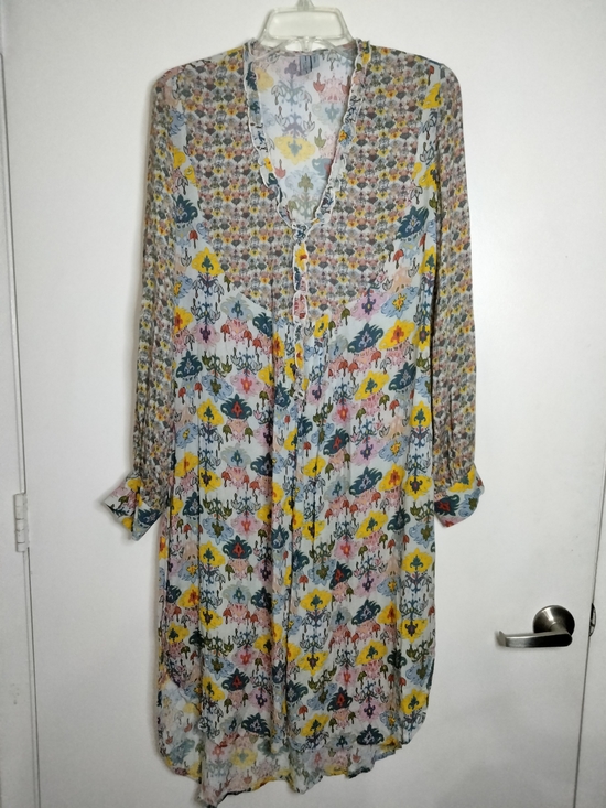 Blank London Dresses & Skirts - Blank London (Size S) Multicolored Floral V-Neck Long Sleeve Tunic Midi Dress